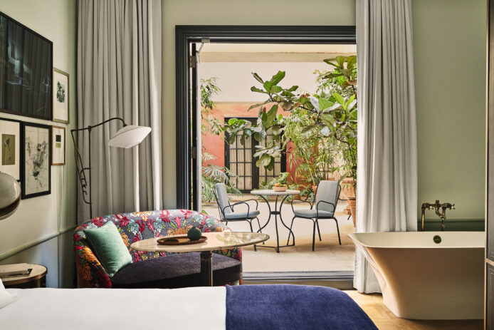 Hotel Per La Salon and Patio