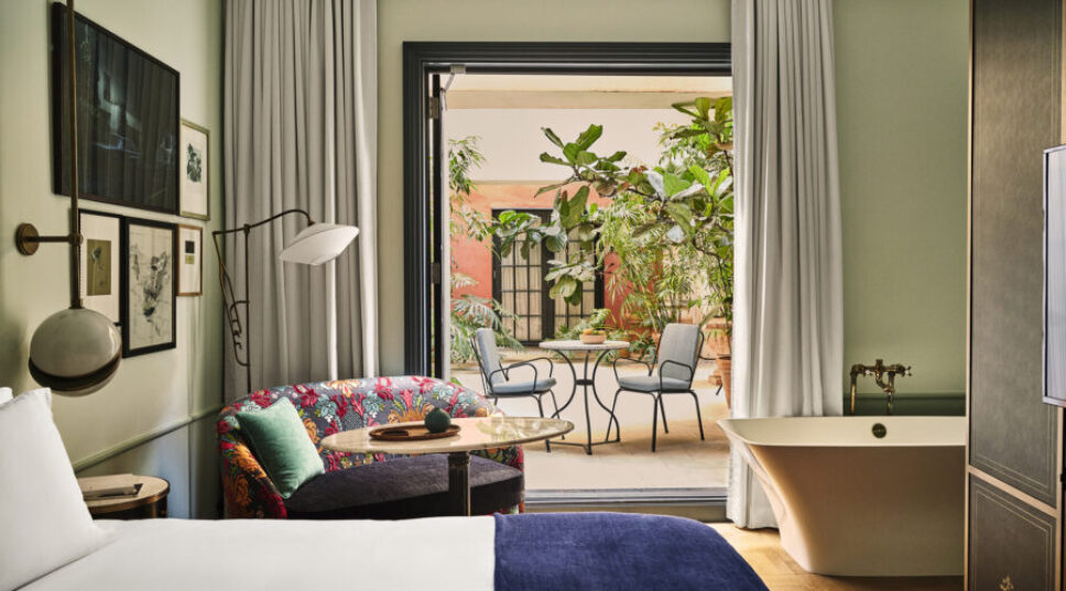 Here’s What Hotels Want You to Know About Wedding Hotel Room Blocks