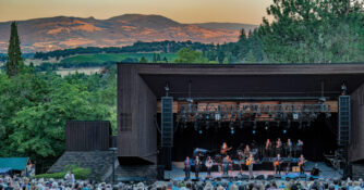 Britt Amphitheater Lyle Lovett Performance