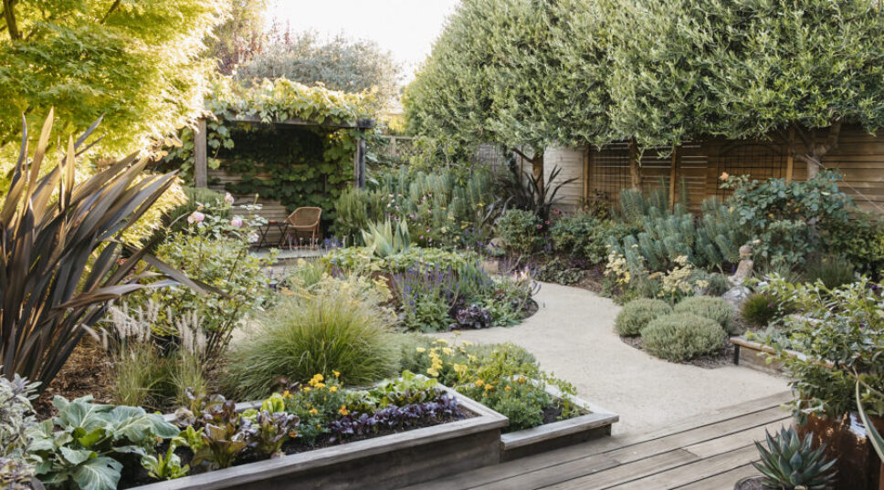 7 Ways You Can Turn Your Vegetable Garden into a Beautiful Work of Art