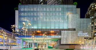 Vancouver Fairmont Pacific Rim Exterior